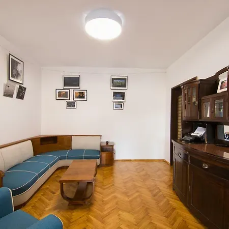 Design In Center Apartment *